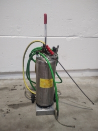 pressure vessel for foam